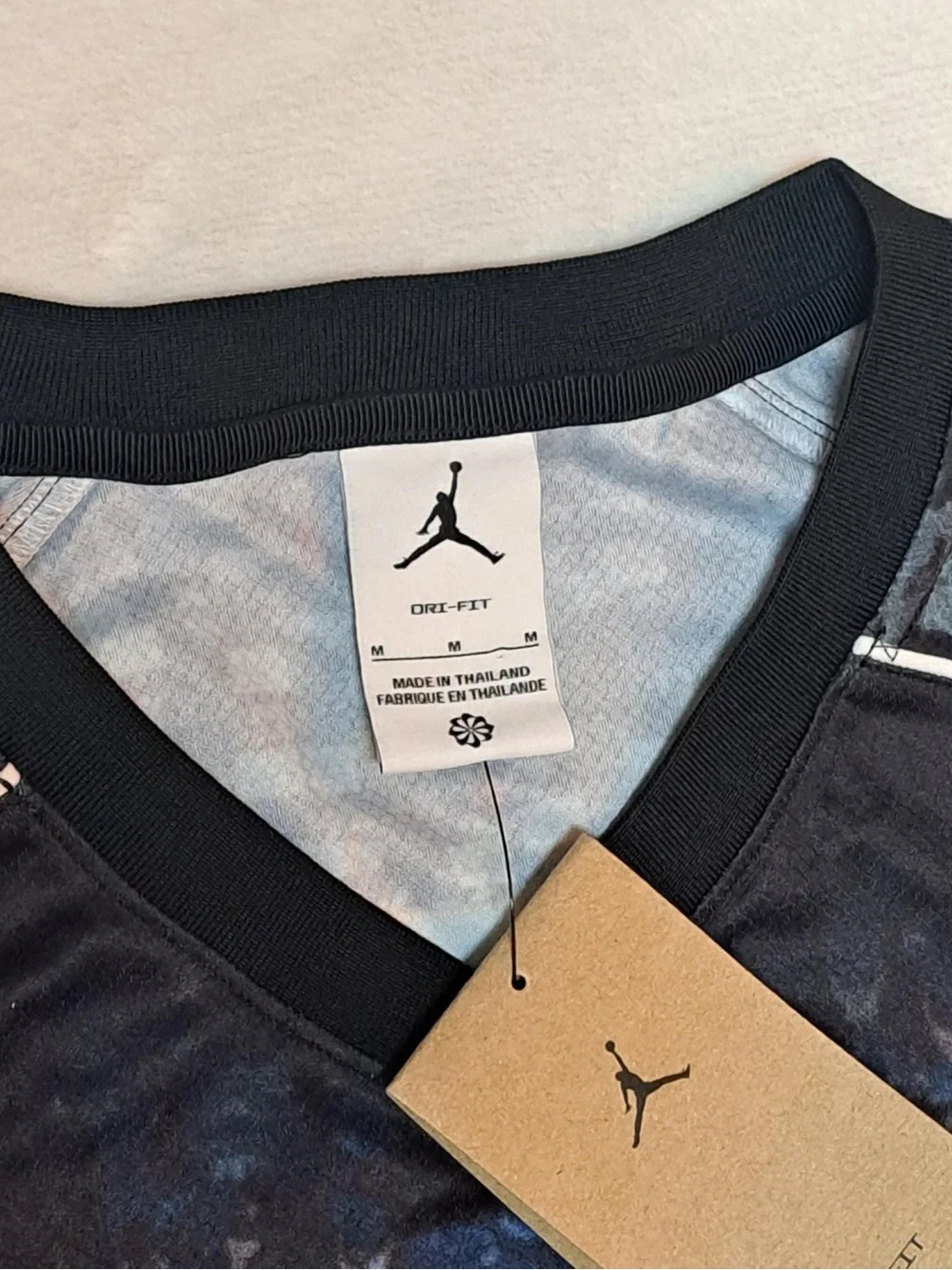 Jordan x PSG Graphic Slim-Fit Men's Jersey T-Shirt - Men's size MEDIUM
